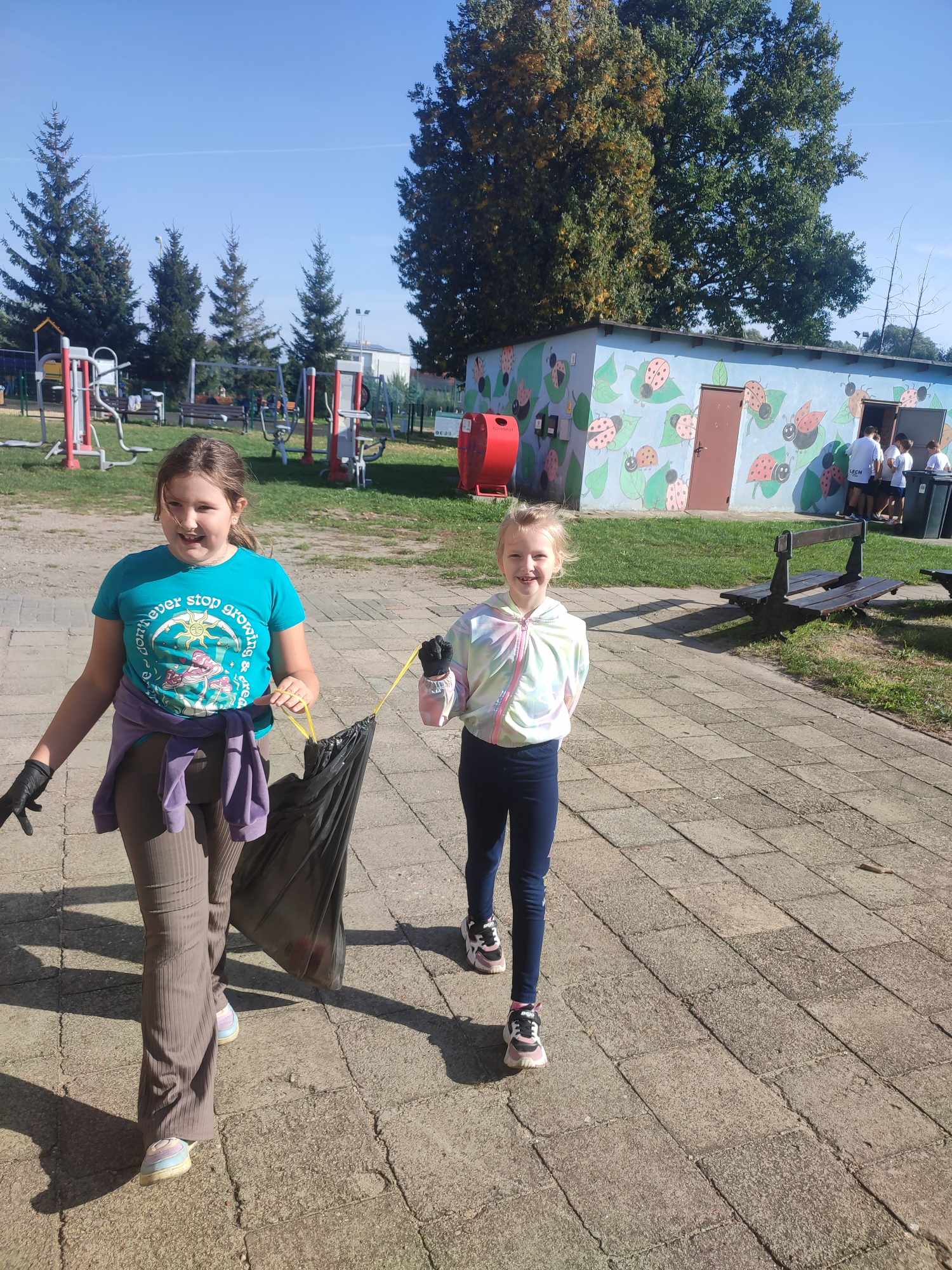 Akcja Sprz�tania �wiata 2024 - Sprz�tanie z le�nikiem