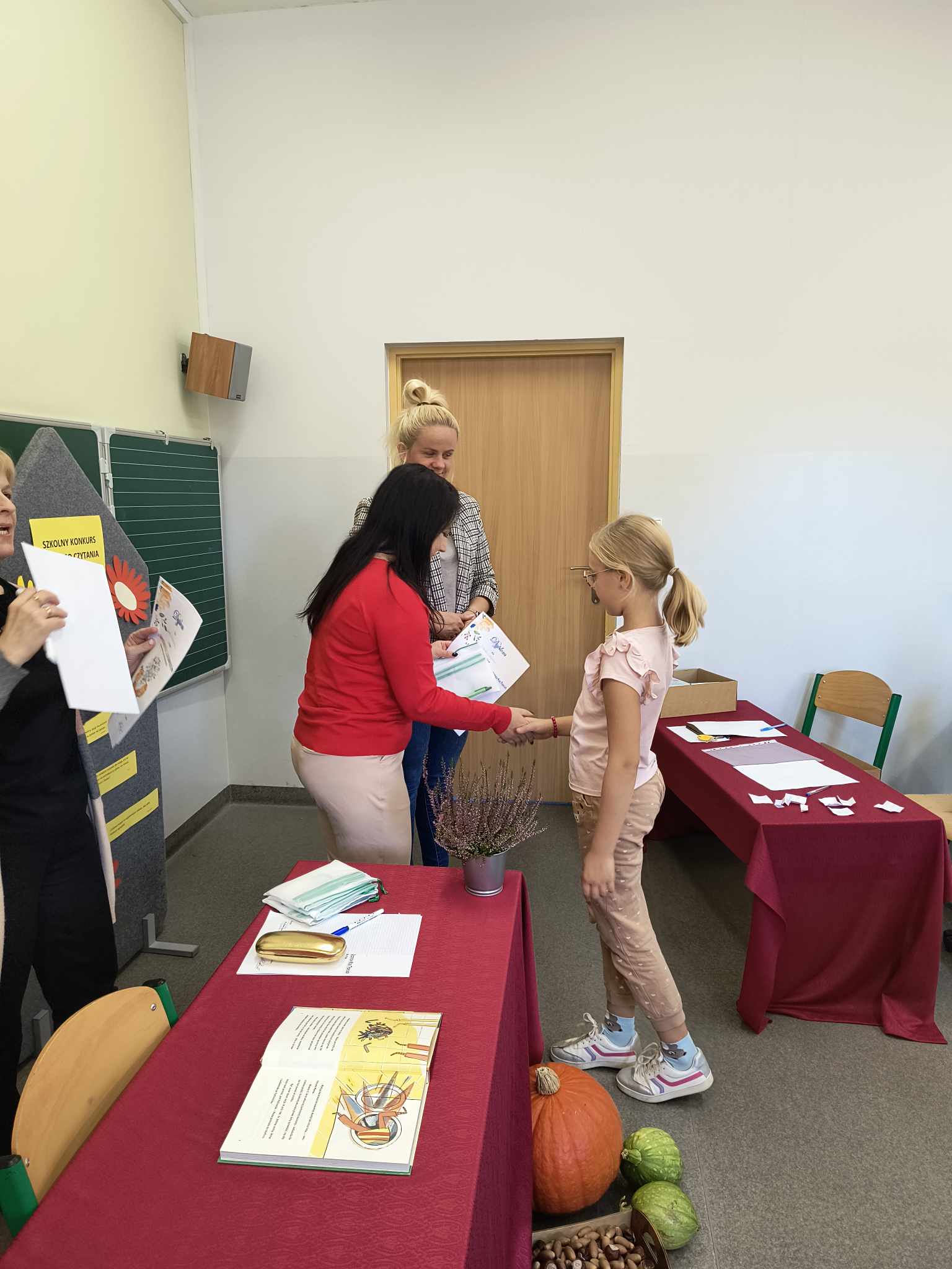 Biblioteka 2024 - Szkolny Konkurs Pi�knego Czytania Uczni�w Klas Trzecich