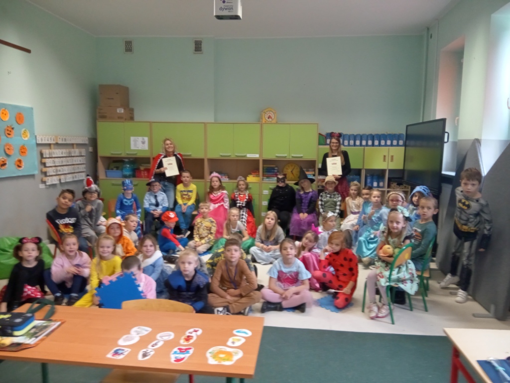 Biblioteka 2024 - Mi�dzynarodowy Dzie� Postaci z Bajek