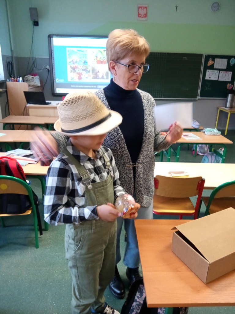 Biblioteka 2024 - Mi�dzynarodowy Dzie� Postaci z Bajek