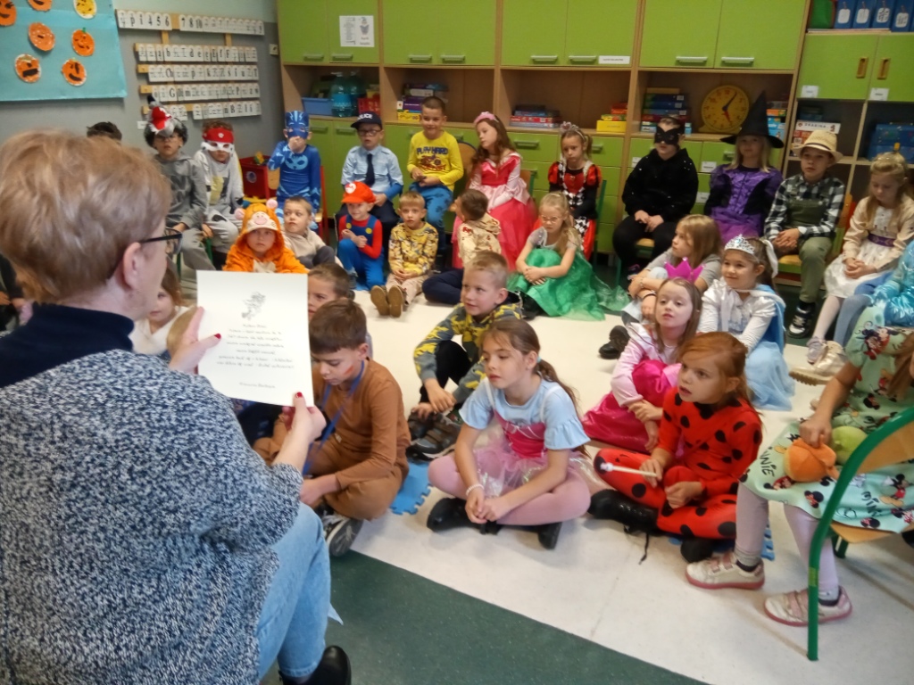Biblioteka 2024 - Mi�dzynarodowy Dzie� Postaci z Bajek