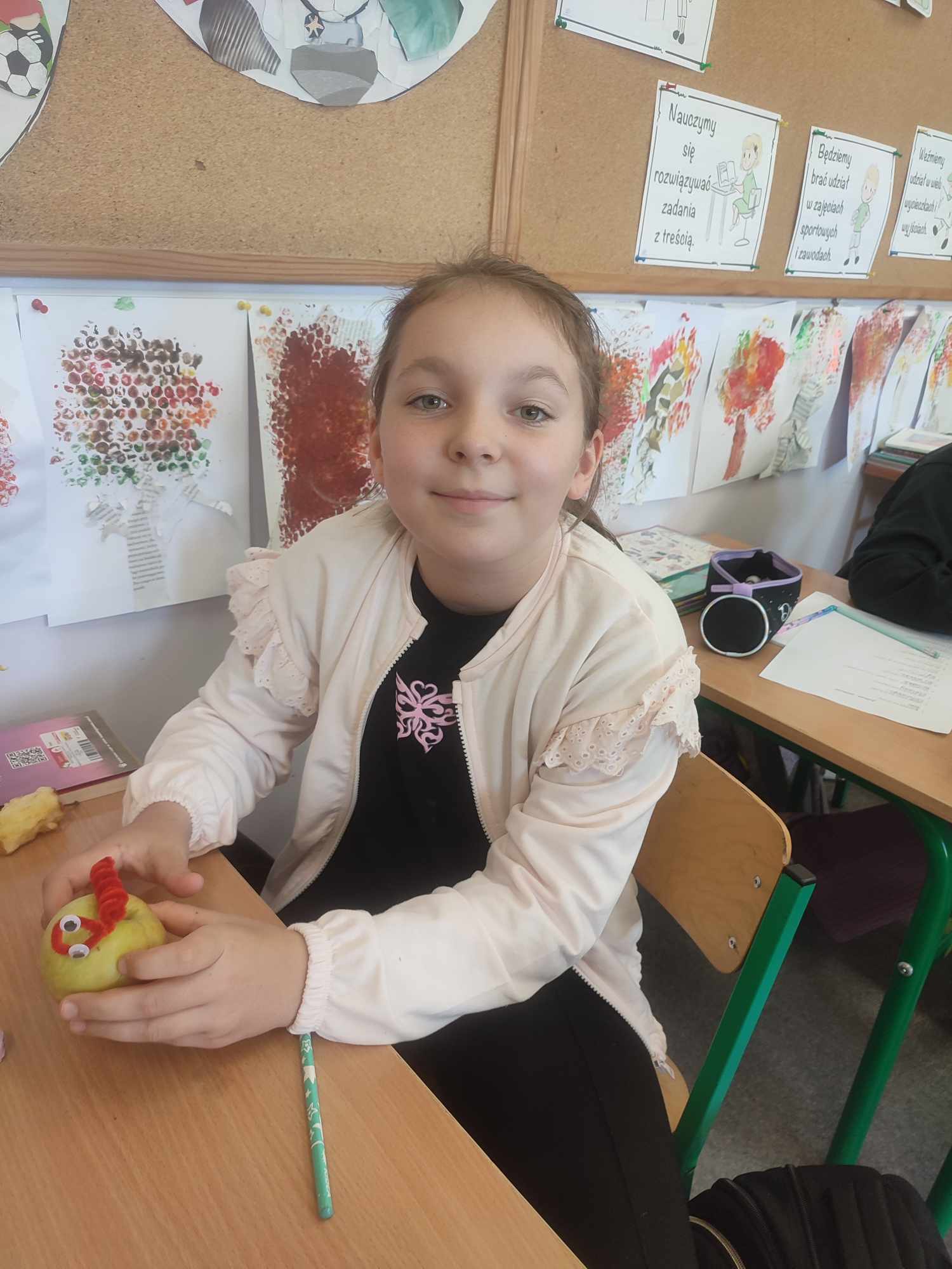 Biblioteka 2024 - �wiatowy Dzie� Jab�ka