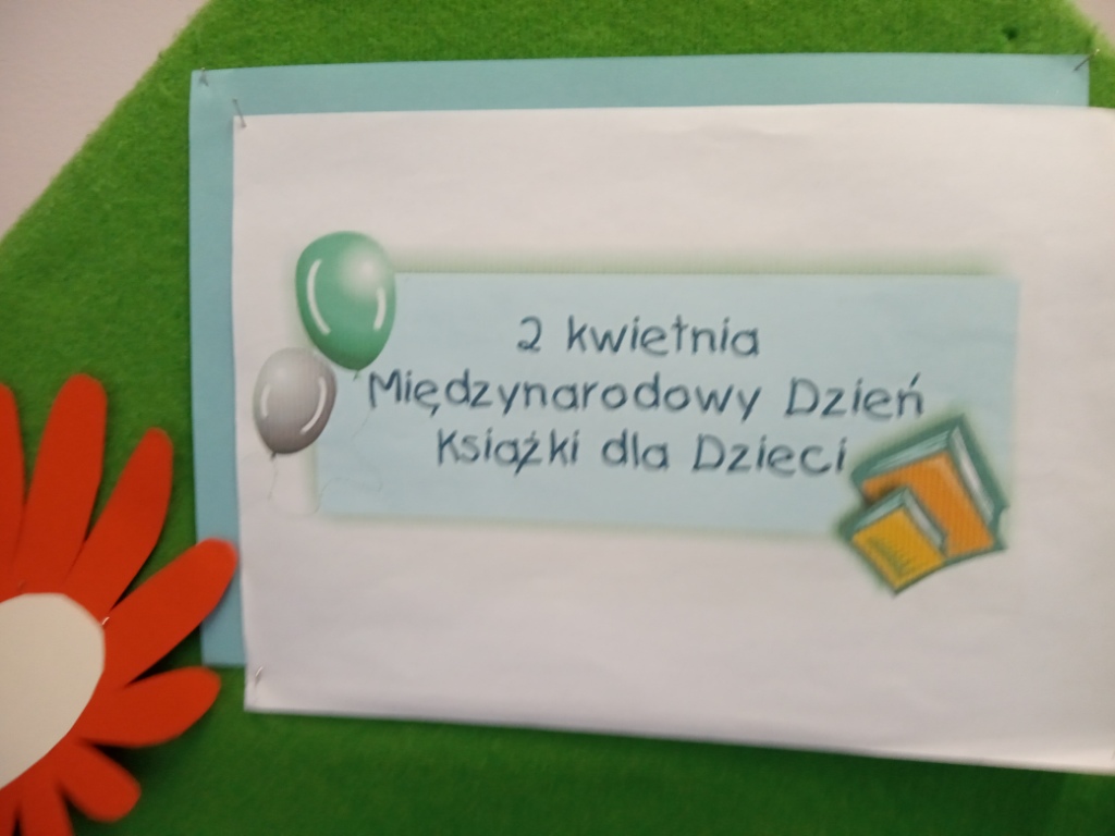 Dzie� Ksi��ki dla Dzieci w bibliotece szkolnej 2025