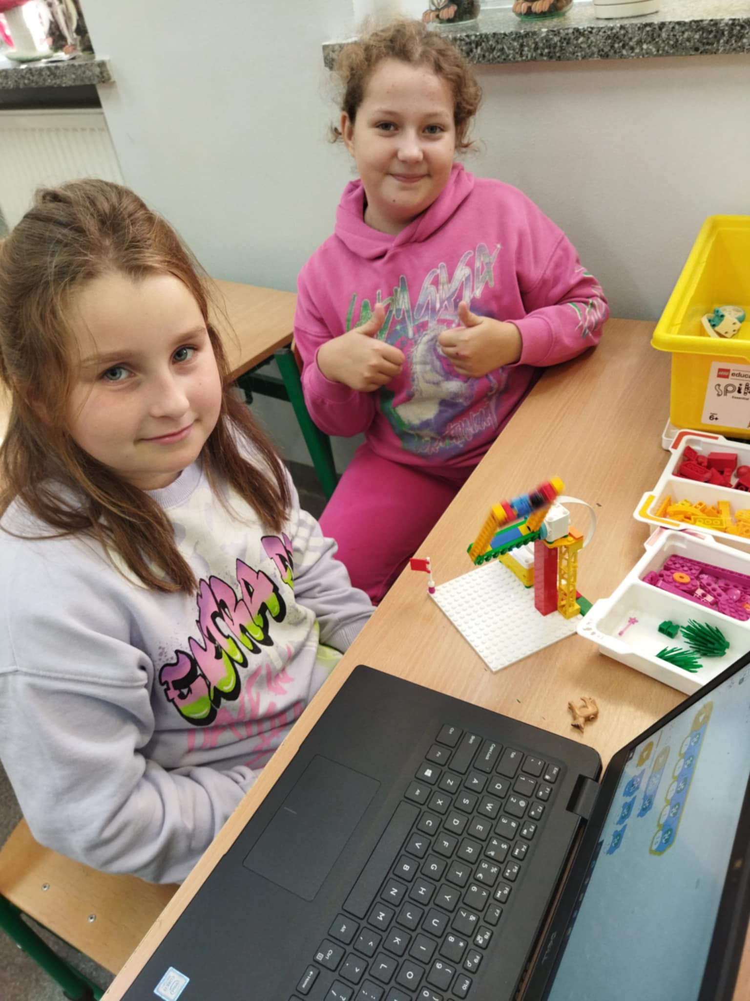 Zaj�cia z edukacji informatycznej z klockami LEGO 3b