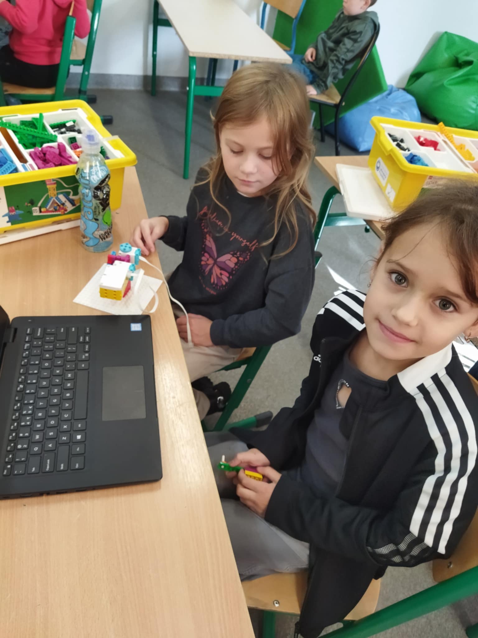 Zaj�cia z edukacji informatycznej z klockami LEGO 3b
