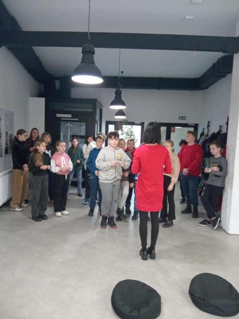 Zaj�cia integracyjne w Kamienicy Kultury 5a