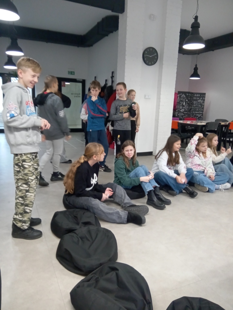 Zaj�cia integracyjne w Kamienicy Kultury 5a