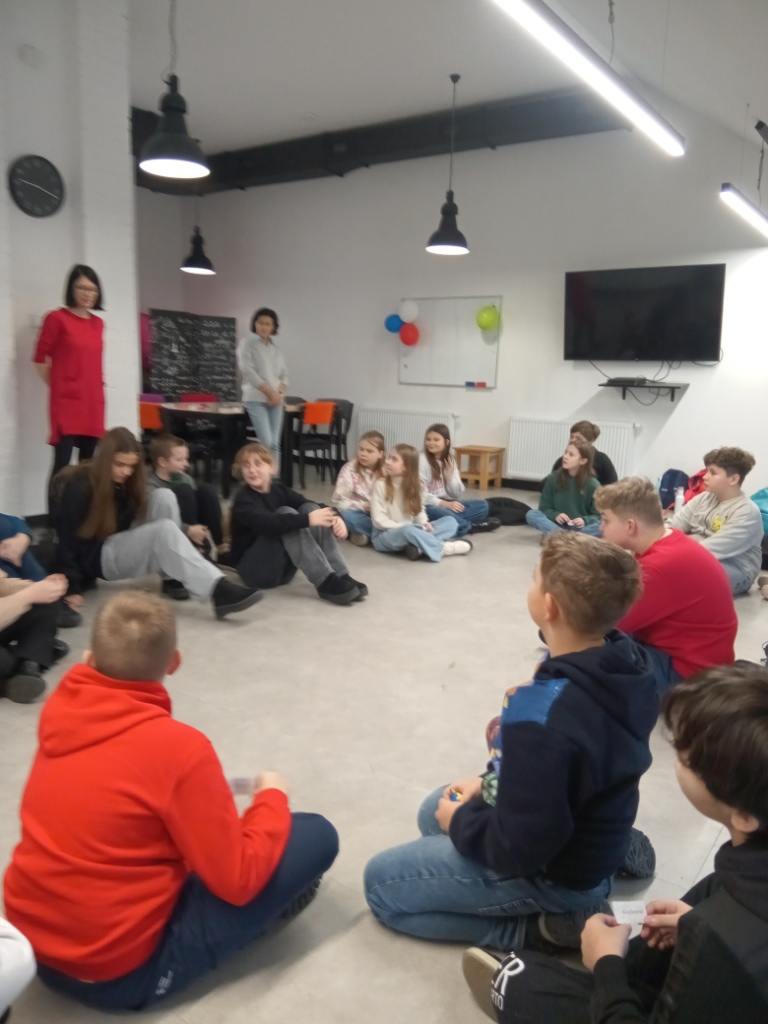 Zaj�cia integracyjne w Kamienicy Kultury 5a