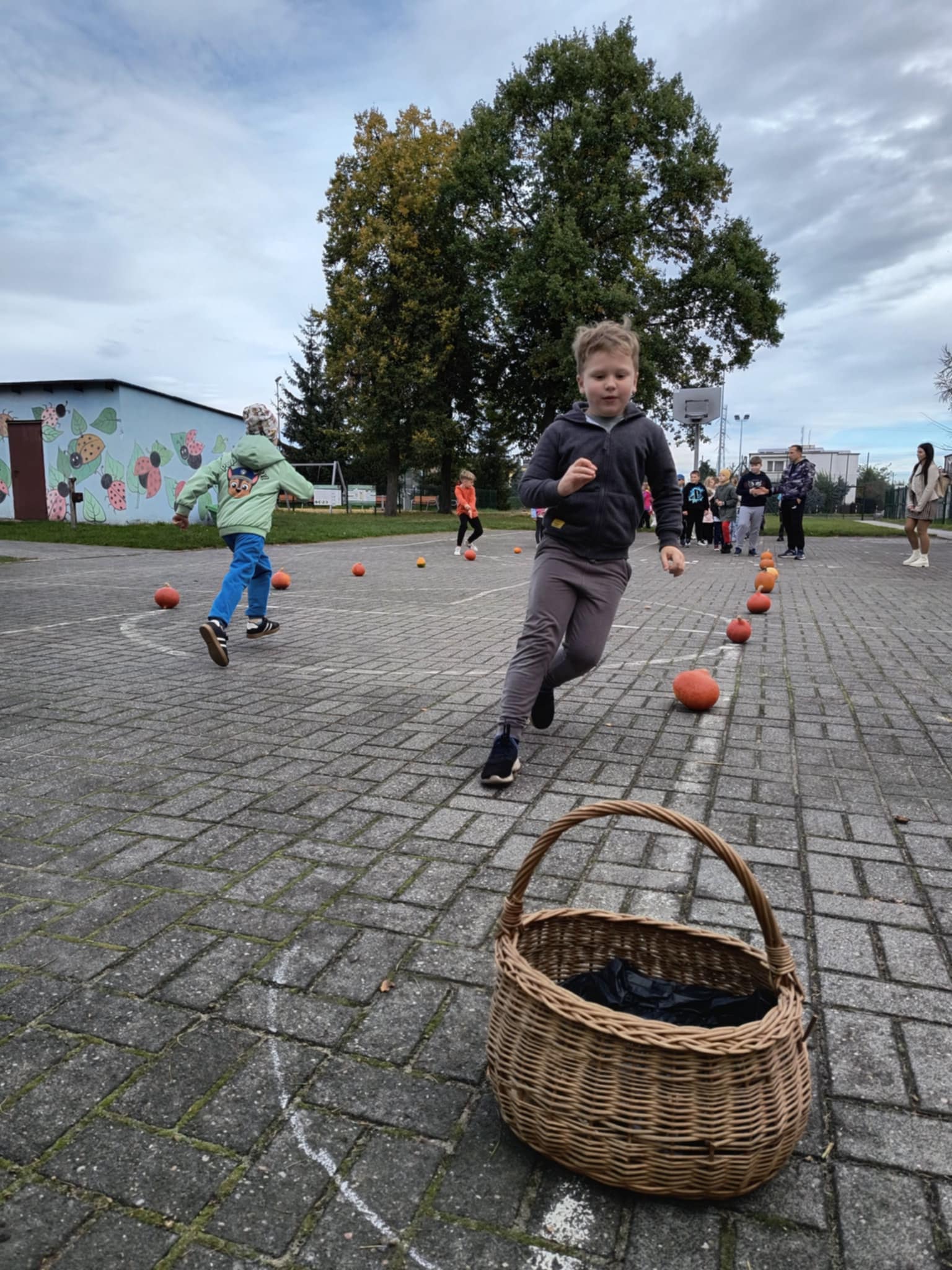 Jesienne odwiedziny przedszkolak�w 2024