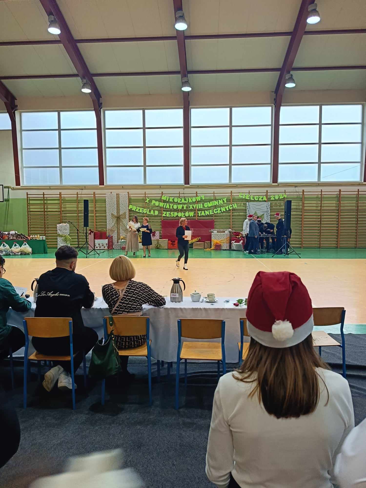 Miko�ajkowy X Powiatowy i XVIII Gminny Przegl�d Zespo��w Tanecznych Cielcza 2024