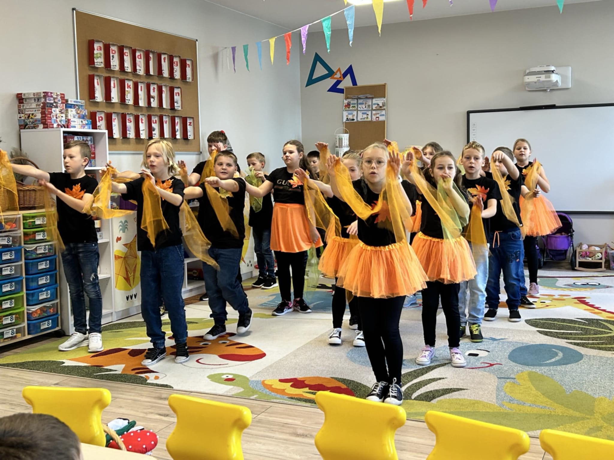 Jesienne spotkanie Przysz�a Jesie� do Przedszkola