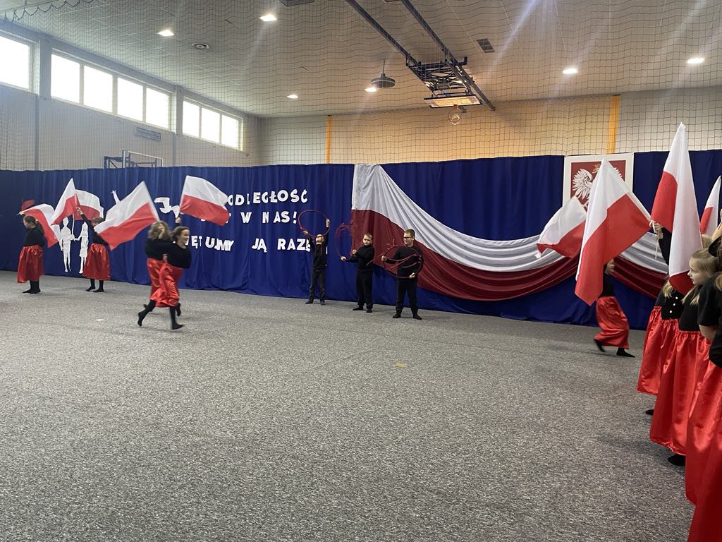 �wi�to Niepodleg�o�ci 2024 - taniec 2a2b