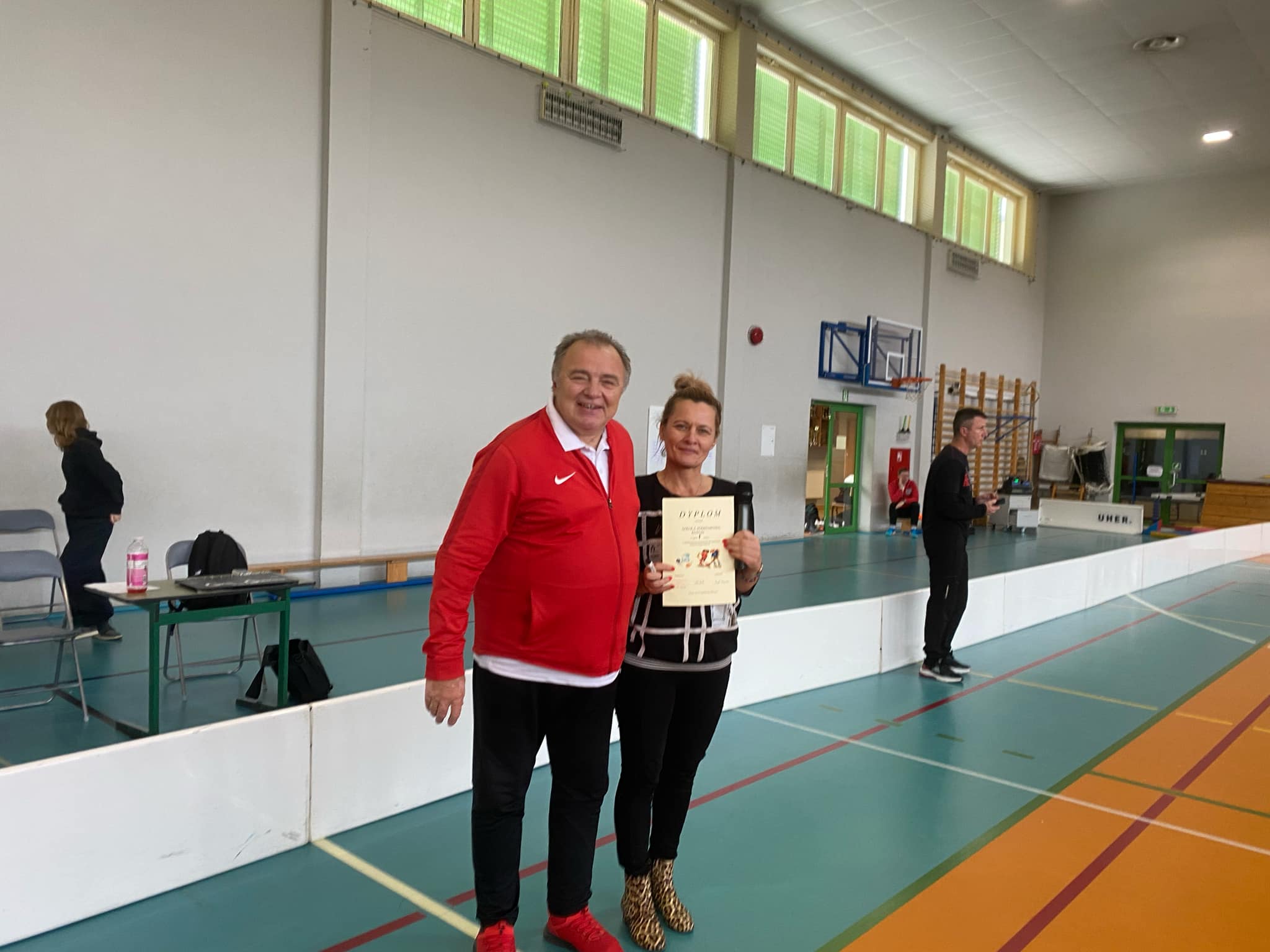 Zawody o Mistrzostwo Powiatu Jaroci�skiego w unihokeja ch�opcy kategoria 4-6.tka