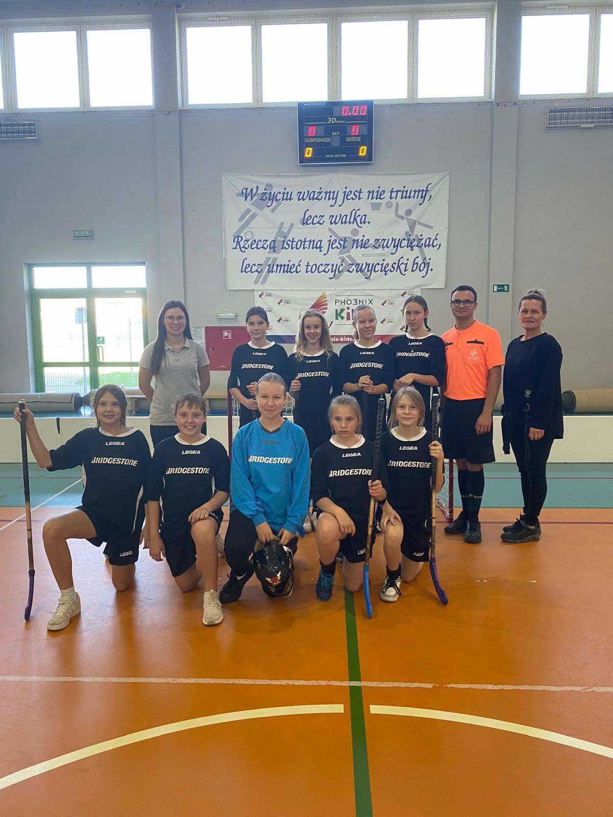 Mistrzostwa Powiatu Jaroci�skiego 2024 w unihokeja dziewcz�t kl 4-6