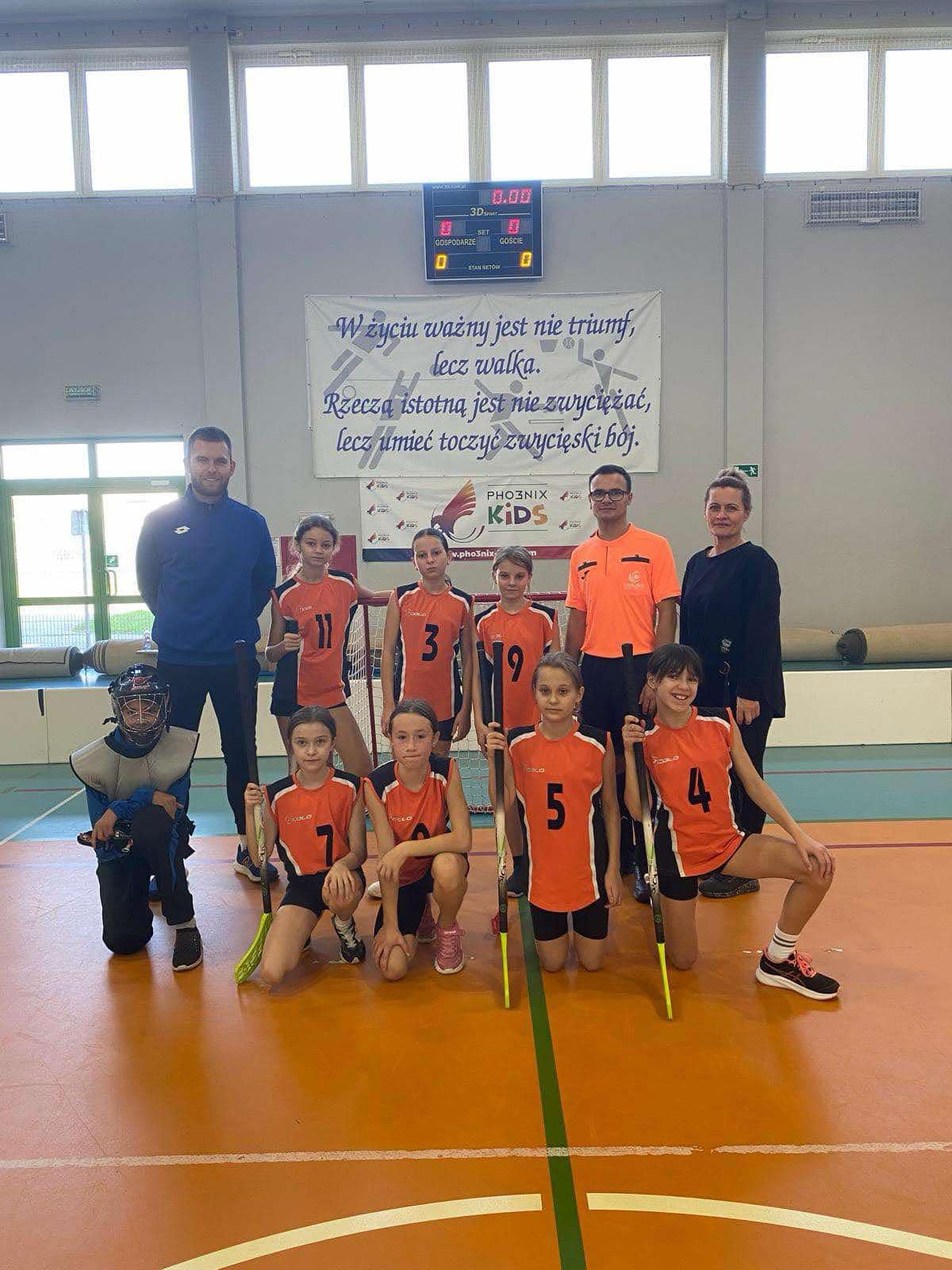 Mistrzostwa Powiatu Jaroci�skiego 2024 w unihokeja dziewcz�t kl 4-6