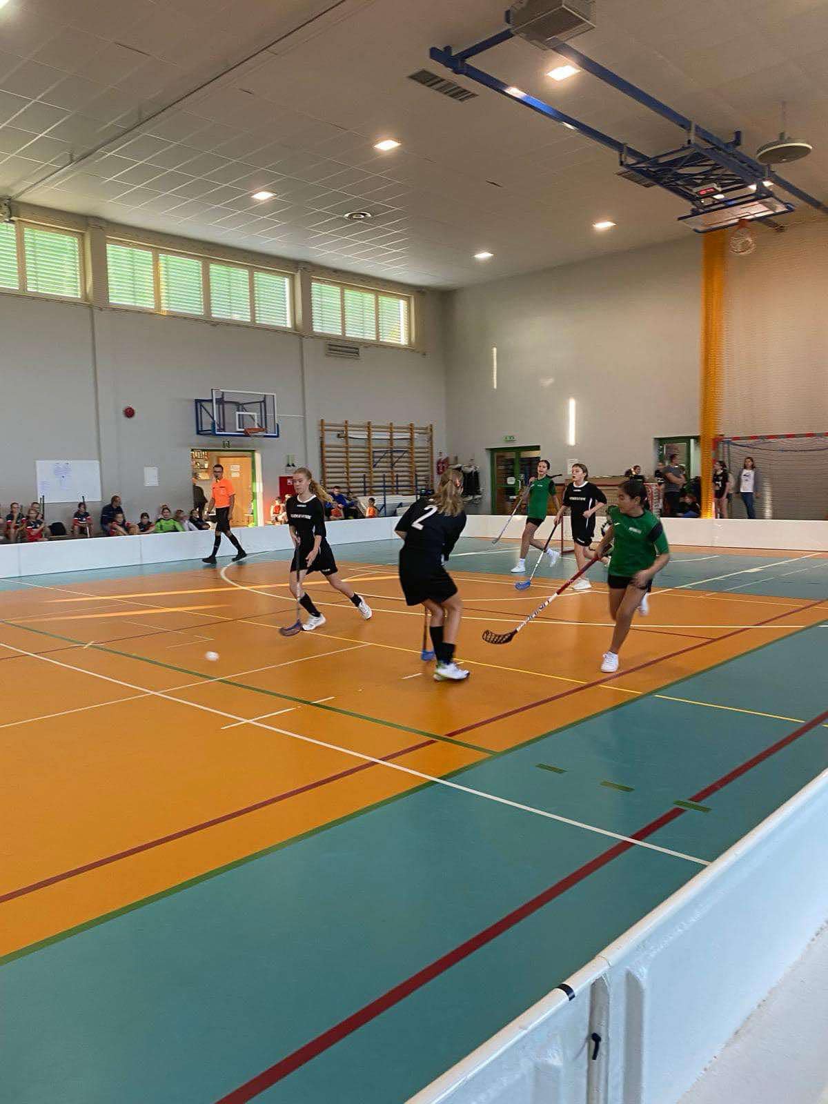 Mistrzostwa Powiatu Jaroci�skiego 2024 w unihokeja dziewcz�t kl 4-6