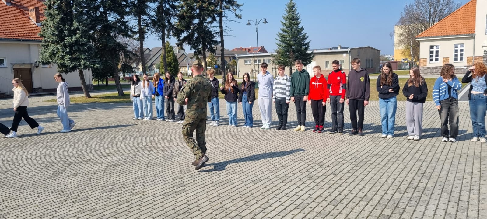Wizyta w jednostce wojskowej 8a 8b