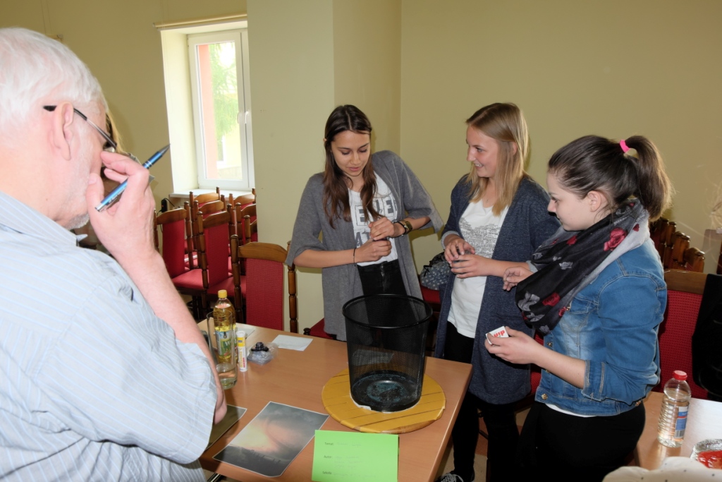 Konkurs fizyczny na ciekawe Do�wiadczenie fizyczne