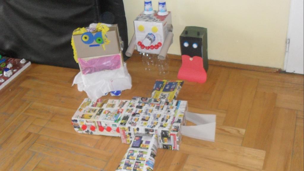 Konkurs plastyczny na najciekawsz� prac� wykonan� wy��cznie z surowc�w wt�rnych