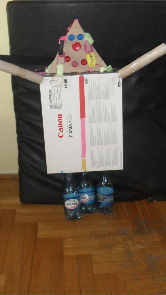 Konkurs plastyczny na najciekawsz� prac� wykonan� wy��cznie z surowc�w wt�rnych