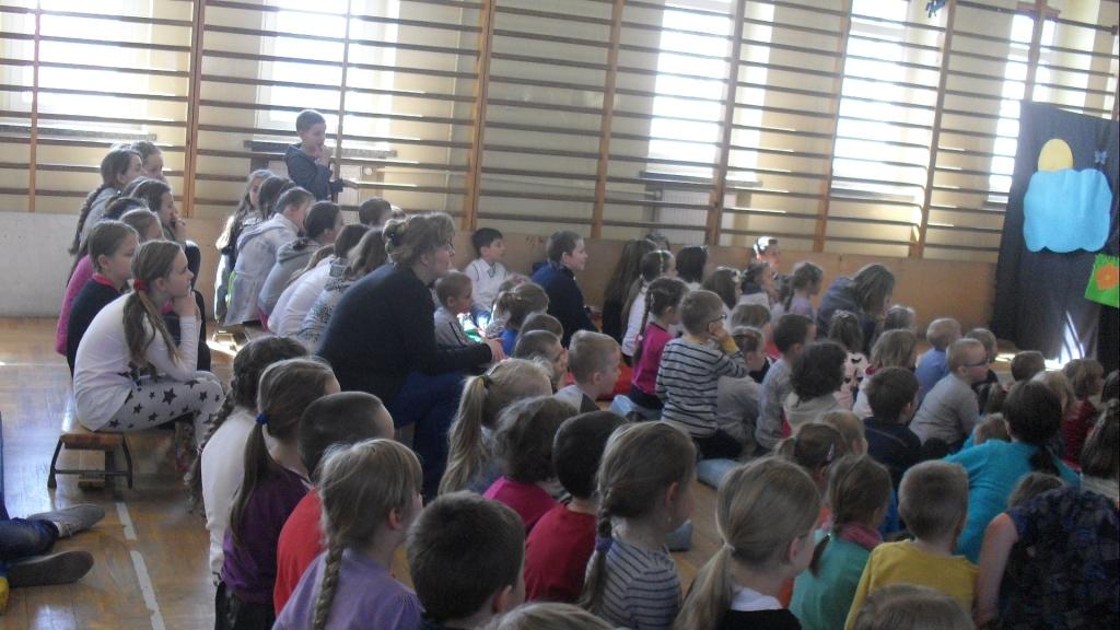 Przedstawienie kukie�kowe o charakterze ekologicznym