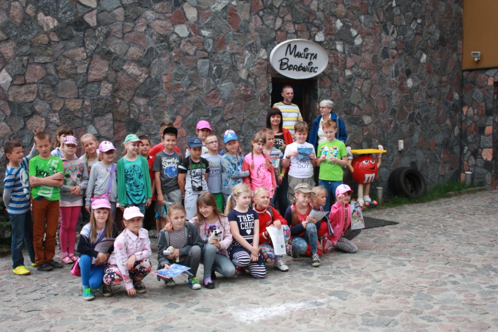 Wycieczka uczni�w klasy II do Bor�wca i K�rnika