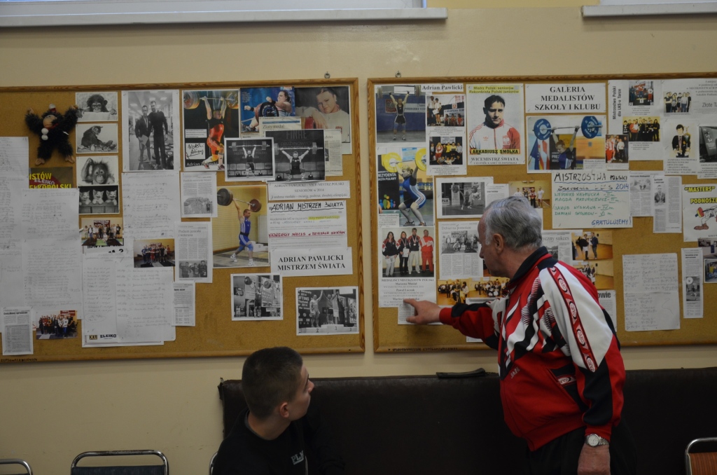 Wycieczka do Tarc uczni�w realizuj�cych projekt edukacyjny