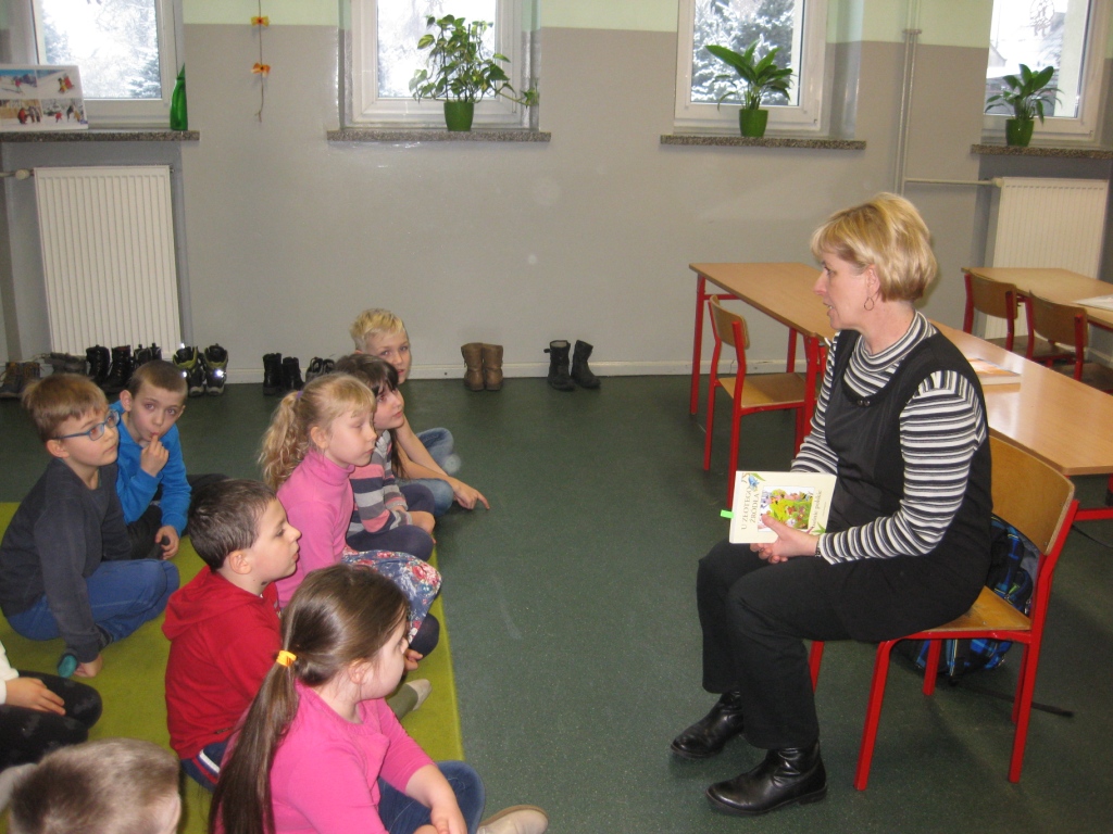 Czytanie na dywanie - klasa IIb