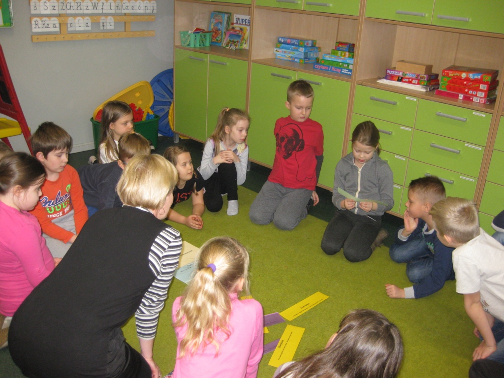 Czytanie na dywanie - klasa IIb