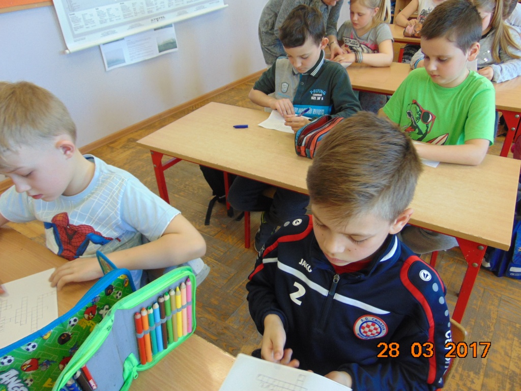 Kolejna akcja Czytanie na dywanie w klasach trzecich