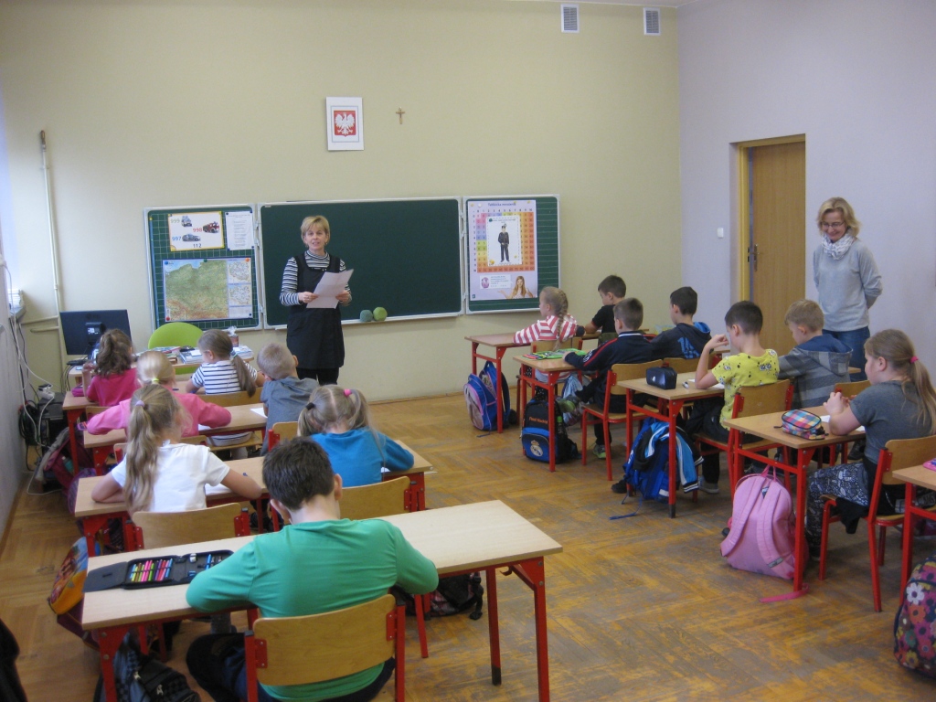 Czytanie na dywanie - klasa 3a