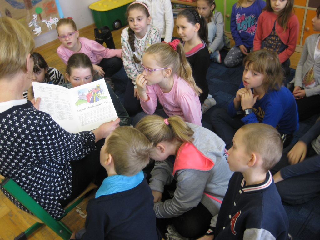 Czytanie na dywanie - klasa 3b