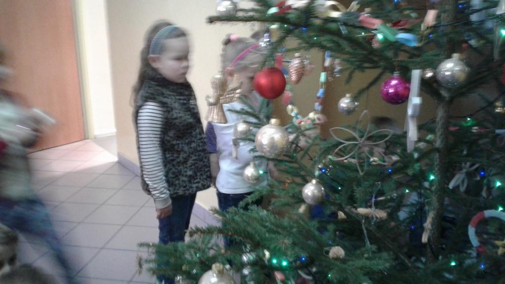 Dekorowanie choinki 2016