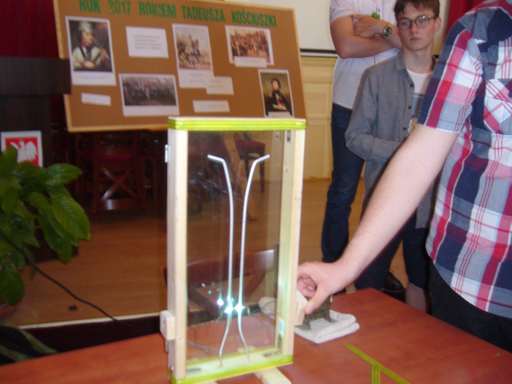 V Konkurs na Ciekawe do�wiadczenie fizyczne