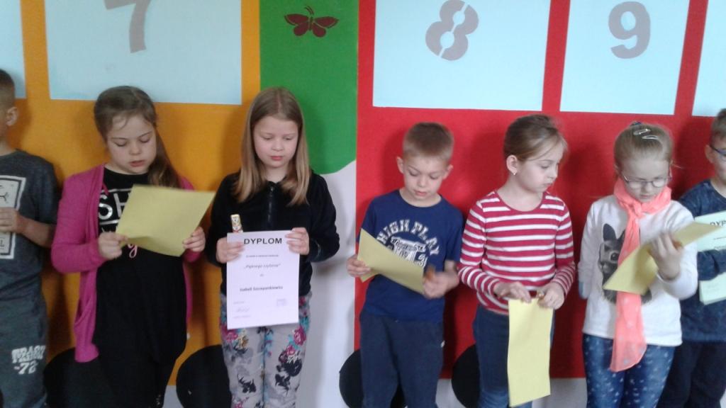 Konkurs plastyczny na naj�adniejsz� kartk� wielkanocn� 2017