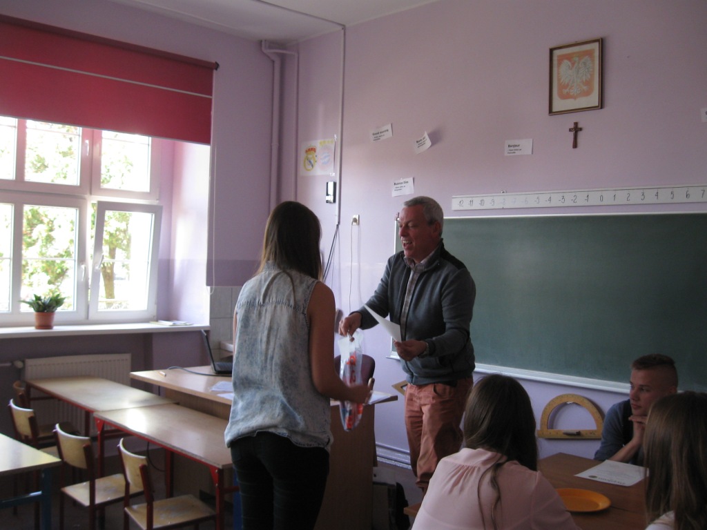 Mi�dzyszkolny konkurs j�zyka angielskiego z wiedzy o kraju pe�ni�cym prezydencj�
Rady Unii Europejskiej w danym roku 2016