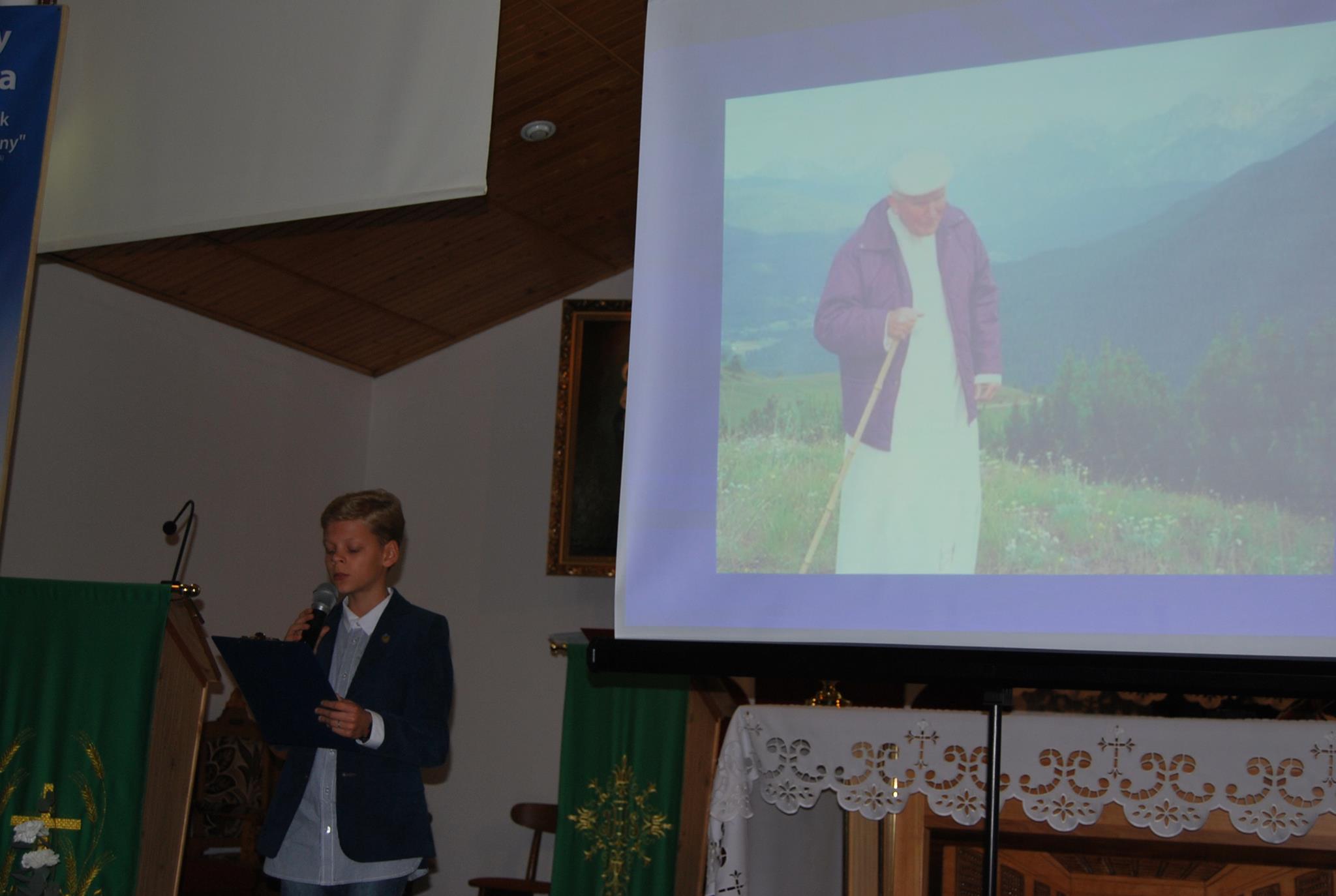 Wyst�p w ko�ciele z okazji XVI Dnia Papieskiego