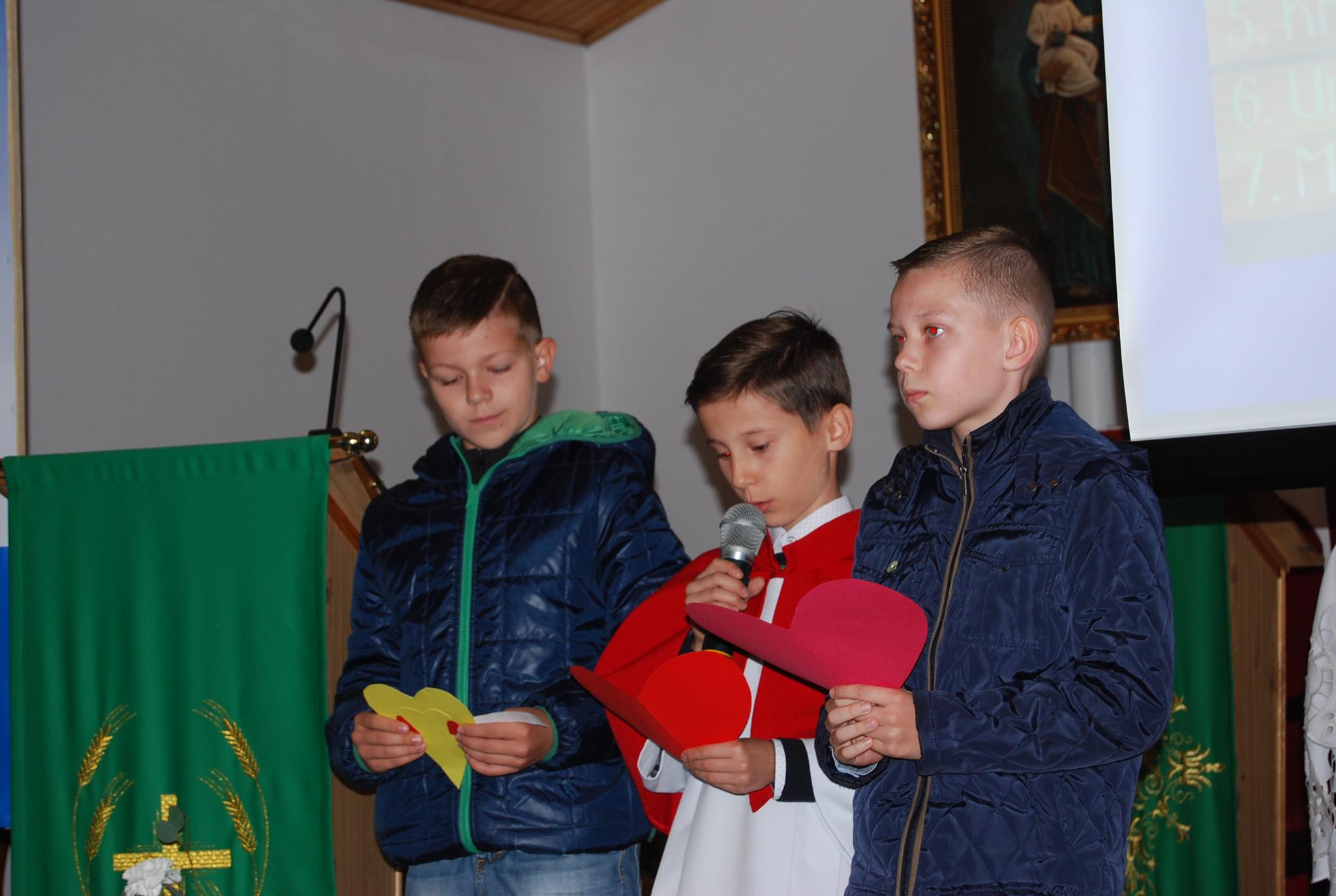 Wyst�p w ko�ciele z okazji XVI Dnia Papieskiego