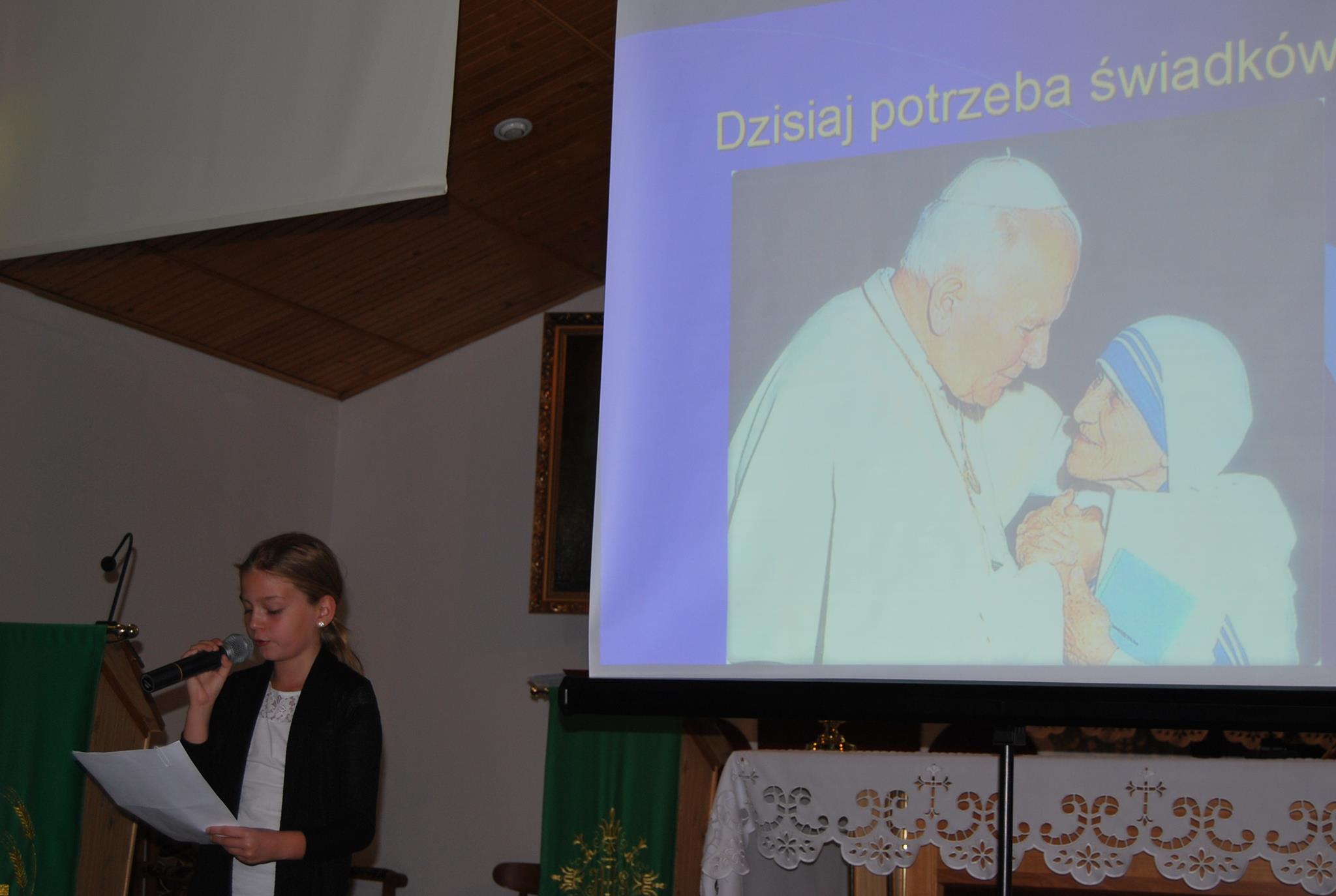 Wyst�p w ko�ciele z okazji XVI Dnia Papieskiego