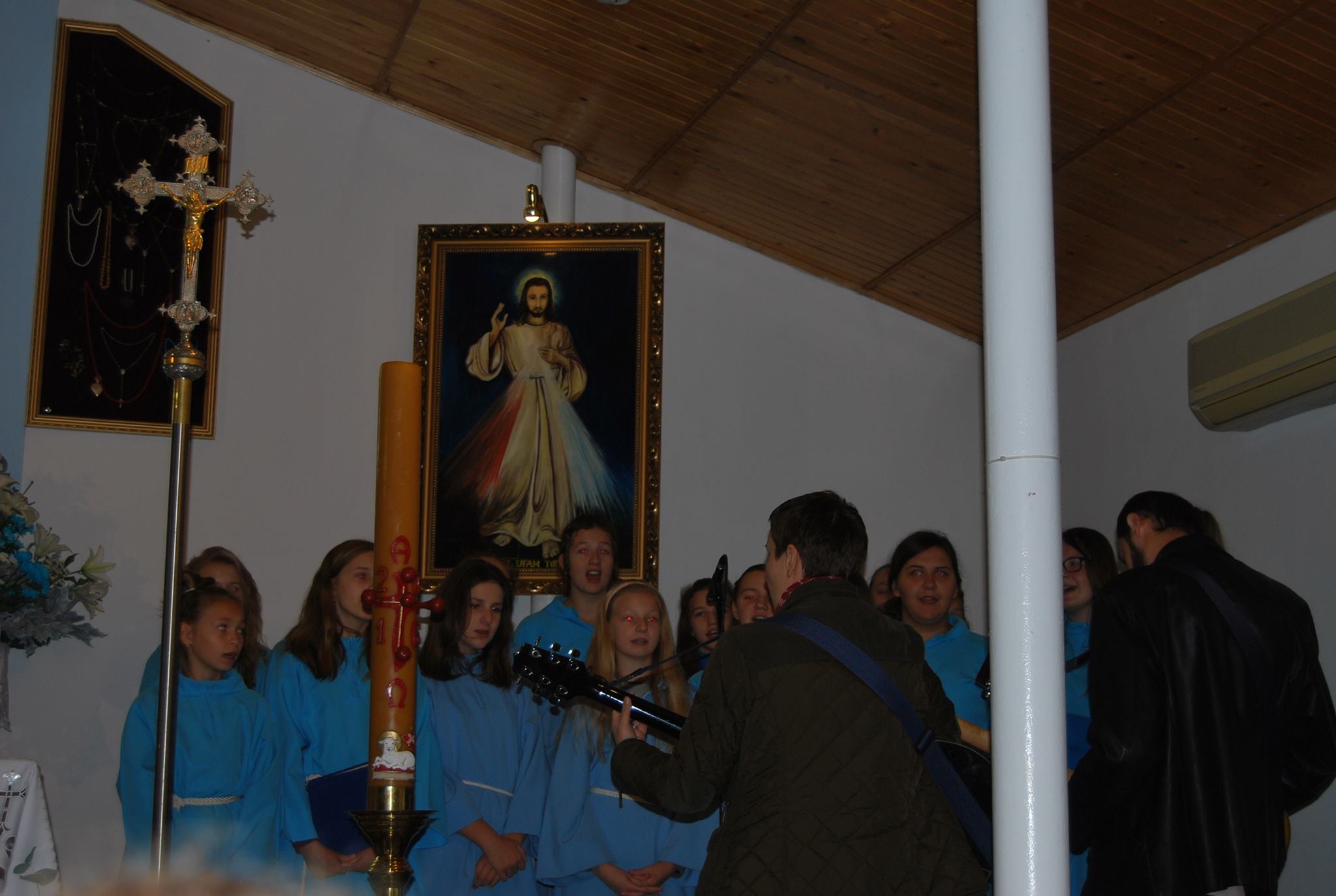 Wyst�p w ko�ciele z okazji XVI Dnia Papieskiego