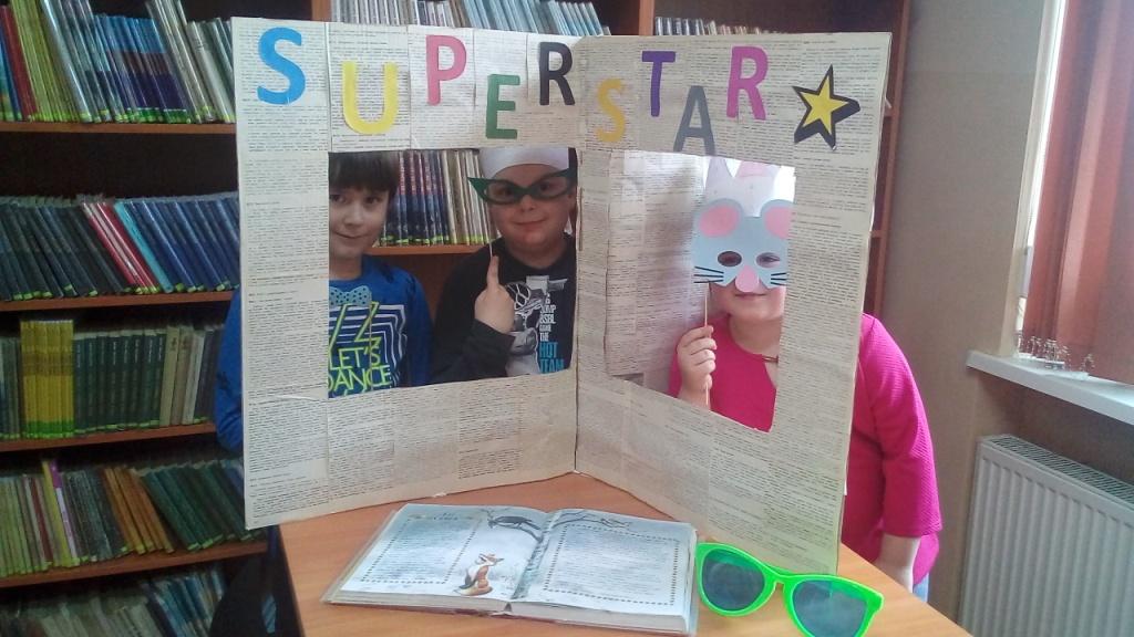 Udzia� uczni�w klasy IIb szko�y podstawowej w lekcji bibliotecznej