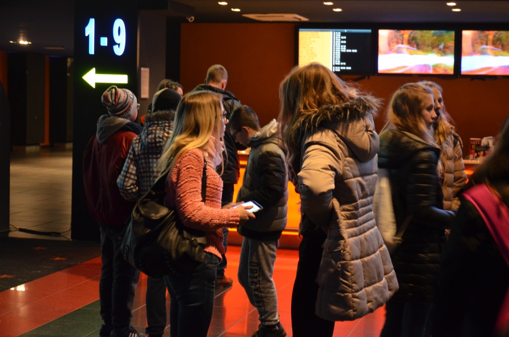 Wycieczka na lodowisko Ligawa oraz do kina Cinema City Kinepolis do Poznania