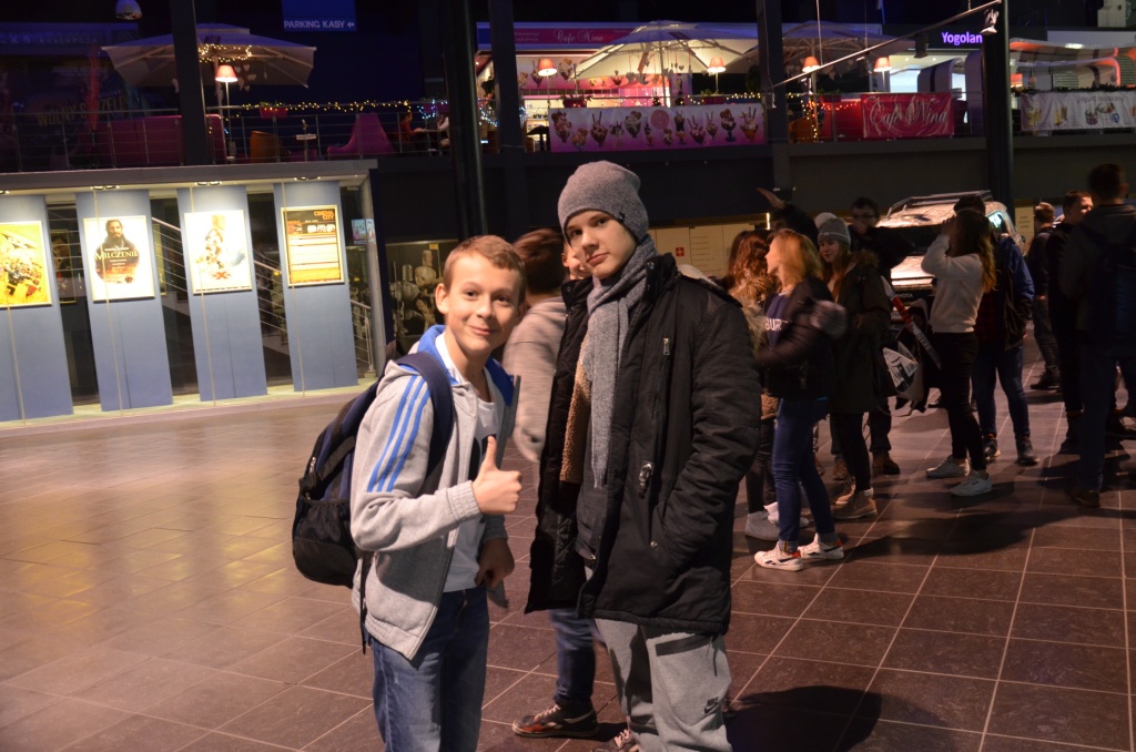 Wycieczka na lodowisko Ligawa oraz do kina Cinema City Kinepolis do Poznania
