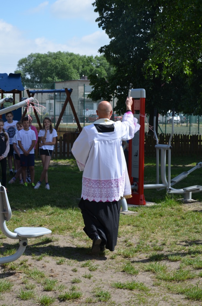 Otwarcie si�owni zewn�trznej przy naszej szkole