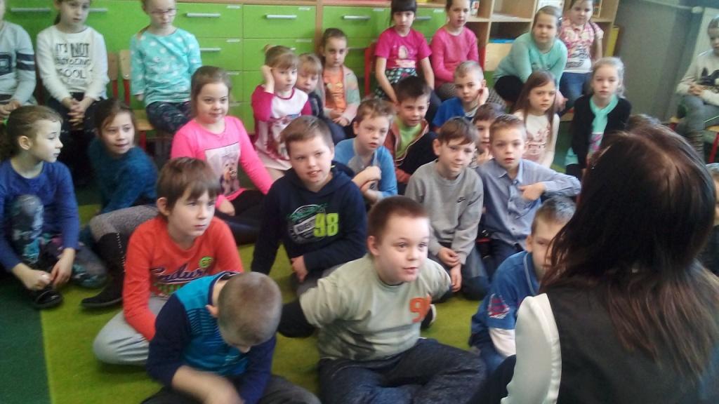 Pogadanka dla uczni�w klas II szko�y podstawowej z Pani� piel�gniark� na temat: Znaczenie sk�ry dla zdrowia