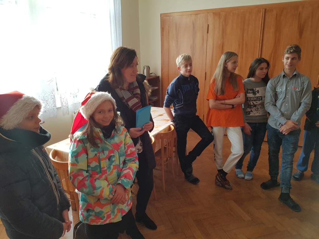 Upominki �wi�teczne dla dzieci z O�rodka Salezja�ska Plac�wka Opieku�czo-Wychowawcza w Dobieszczy�nie 2016
