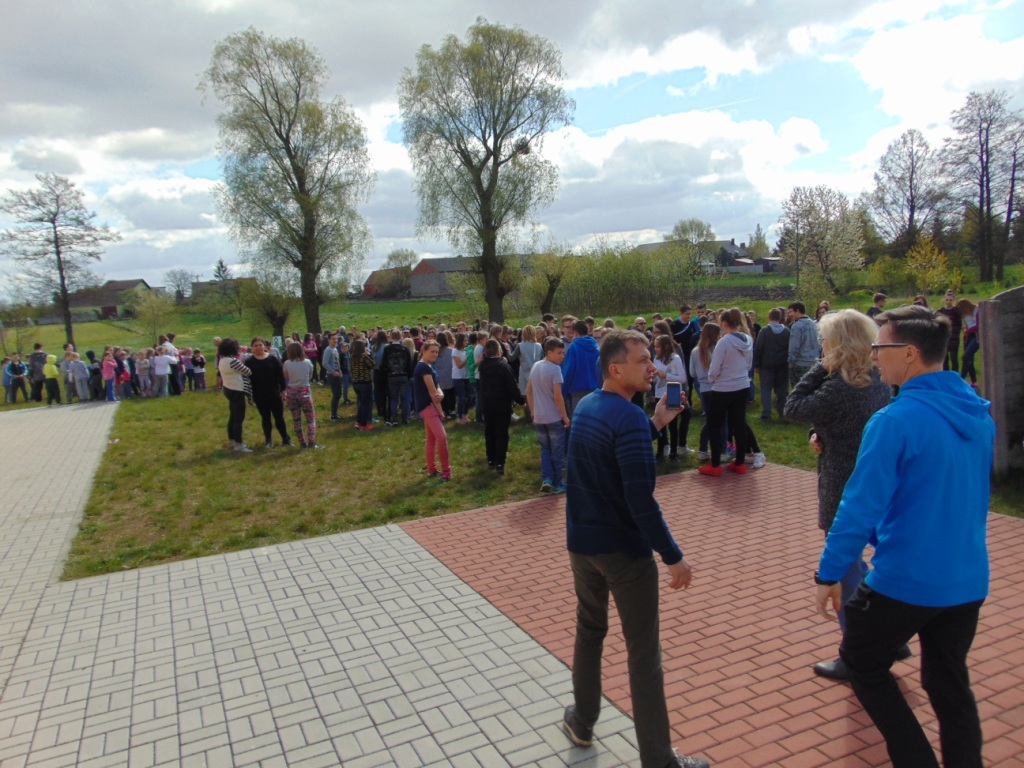 Pr�bna ewakuacja szko�y