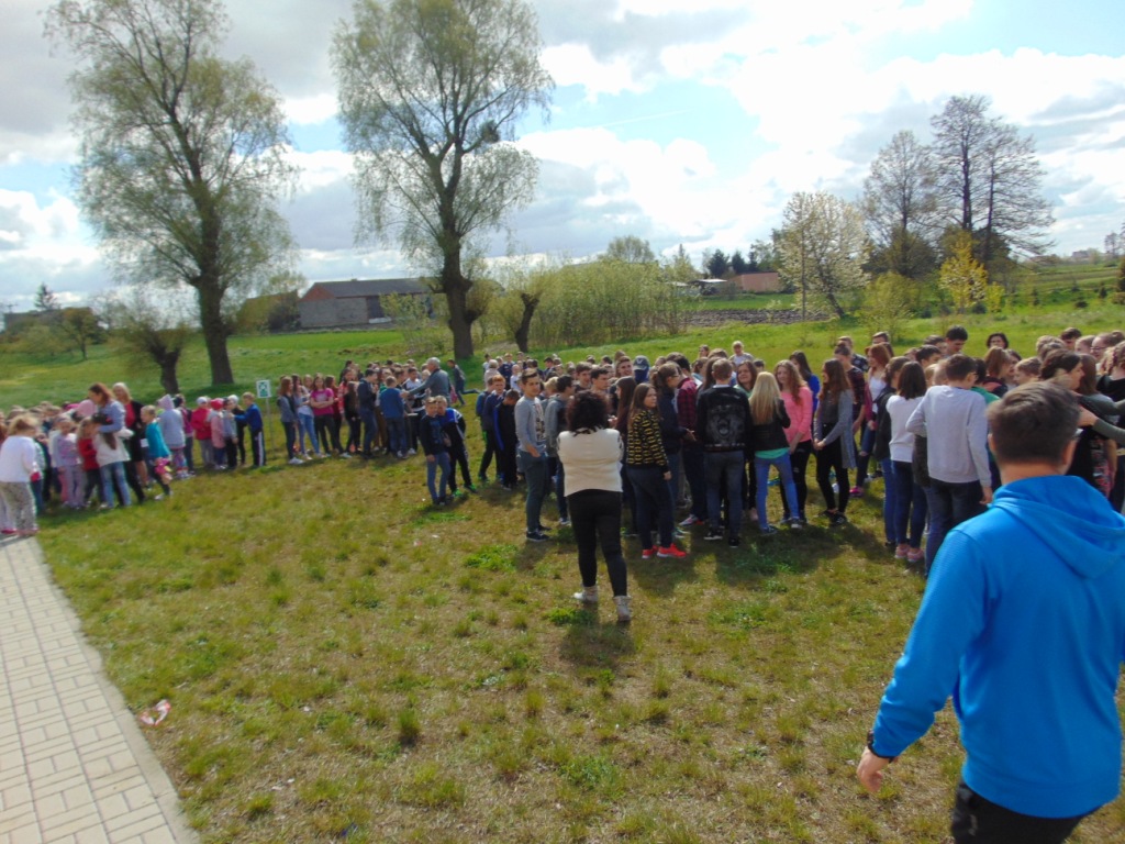 Pr�bna ewakuacja szko�y