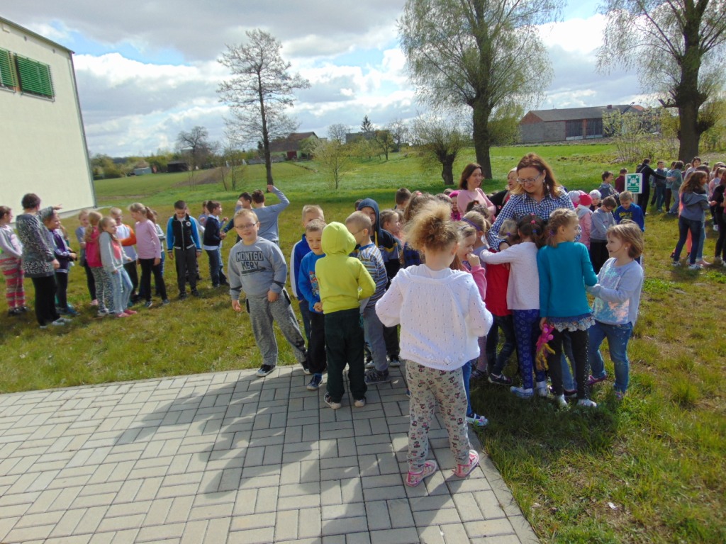 Pr�bna ewakuacja szko�y