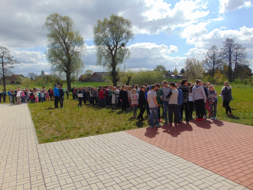 Pr�bna ewakuacja szko�y
